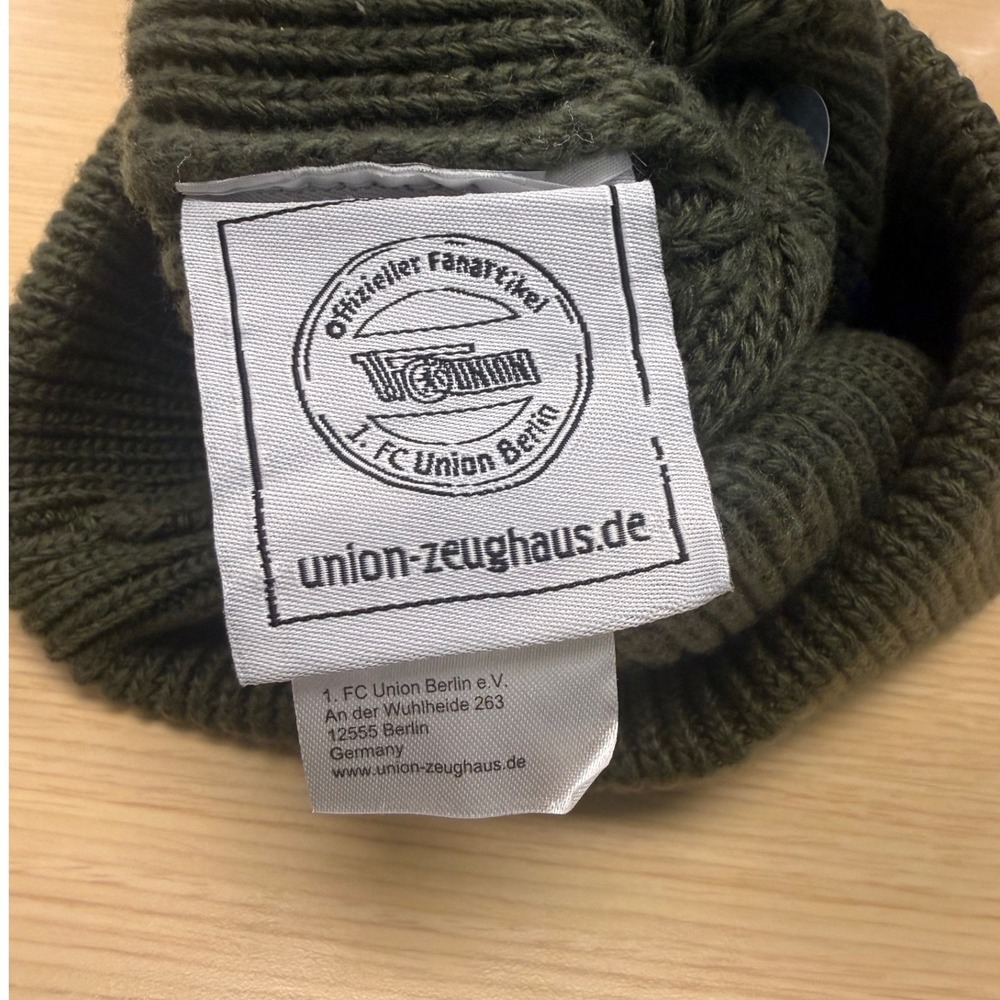 Union Berlin Stadion An Der Alten Försterei Beanie Hat Olive Green Knit NWT - Picture 5 of 5